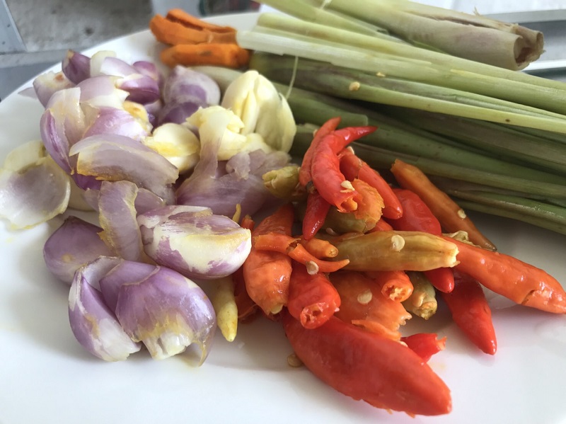 ต้มส้มปลา