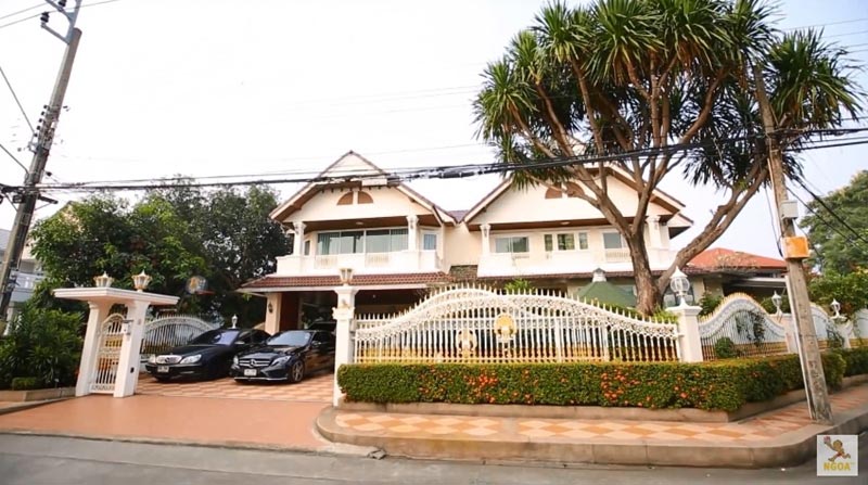 บ้านแก้มบุ๋ม ปรียาดา