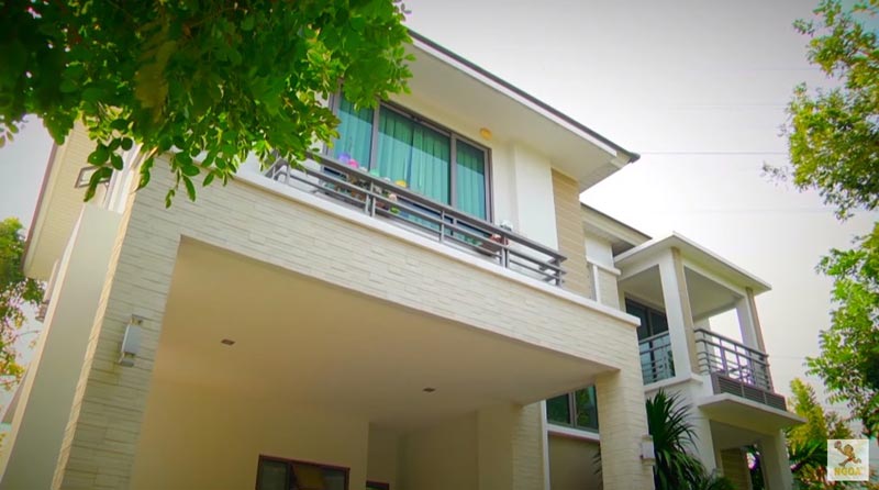 บ้าน ปั้นจั่น ปรมะ