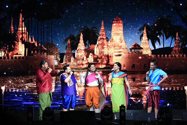 คอนเสิร์ตสามแยกปากหวาน 3 บวก 1