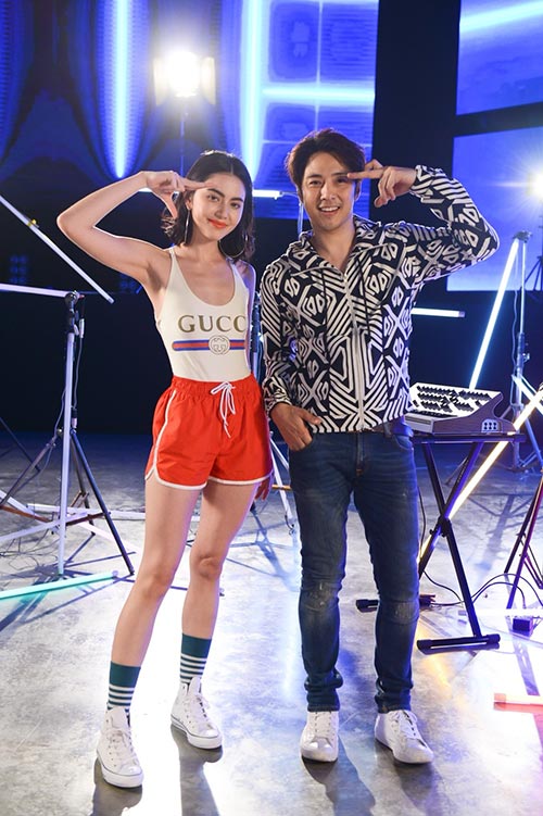 Close Your Eyes And See