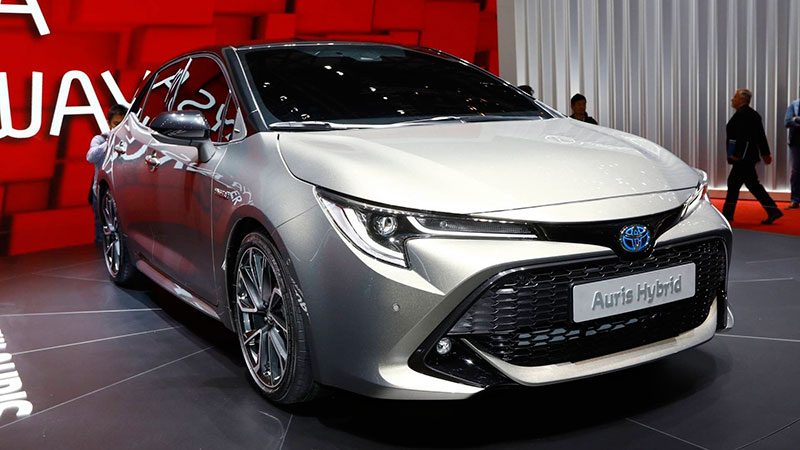 Toyota_Auris_2019
