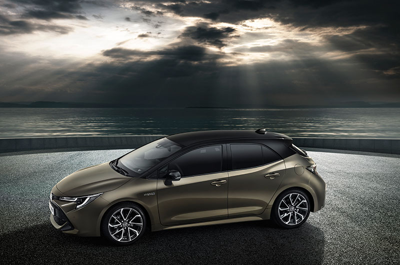 Toyota_Auris_2019