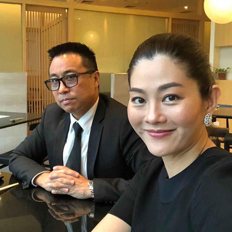 สู่ขวัญ บูลกุล