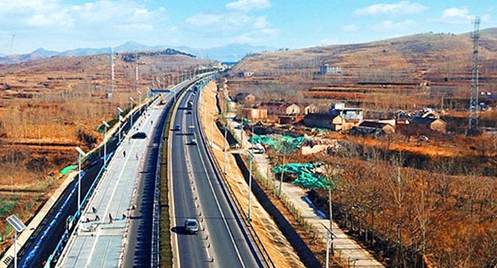 จีนเปิดใช้ถนนโซลาร์เซลล์