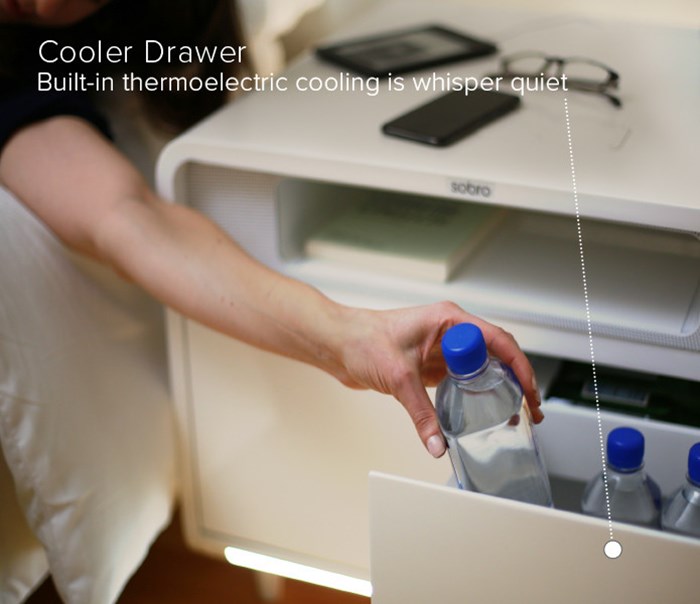 Sobro Smart Side Table โต๊ะสารพัดประโยชน์