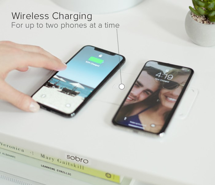 Sobro Smart Side Table โต๊ะสารพัดประโยชน์