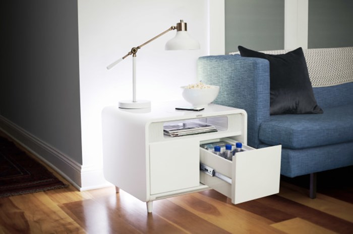 Sobro Smart Side Table โต๊ะสารพัดประโยชน์