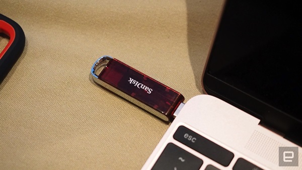 SanDisk แฟลชไดรฟ์ USB Type-C ความจุ 1TB