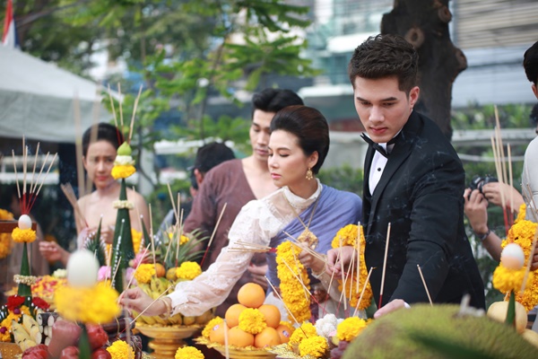 บ่วงสไบ เจ้าสาวจำยอม
