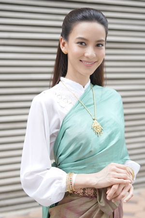 บ่วงสไบ เจ้าสาวจำยอม
