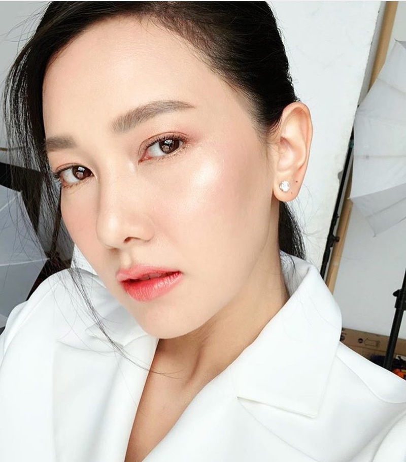 ดาราหน้าสวย