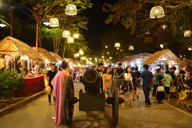 ตลาดย้อนยุค