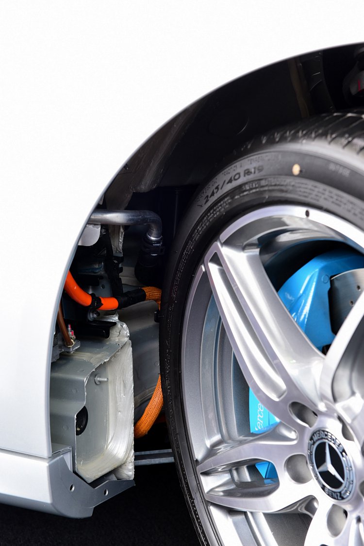 เมอร์เซเดส-เบนซ์