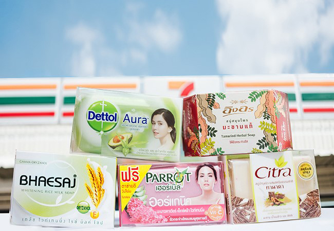 สบู่ล้างหน้าเซเว่นทั้ง 5 ยี่ห้อเด็ด ช่วยให้ผิวกระจ่างใส มีออร่า สบู่ล้างหน้าเซเว่นทั้ง 5 ยี่ห้อเด็ด ช่วยให้ผิวกระจ่างใส มีออร่า