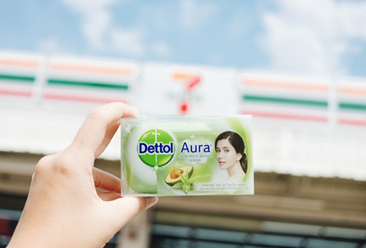 Dettol Aura Aloe Vera and Avocado Oil Dettol Aura Aloe Vera and Avocado Oil