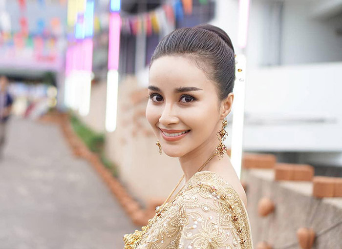 น้ำฝน พัชรินทร์