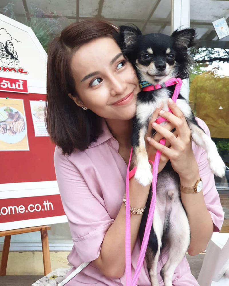 น้ำฝน พัชรินทร์