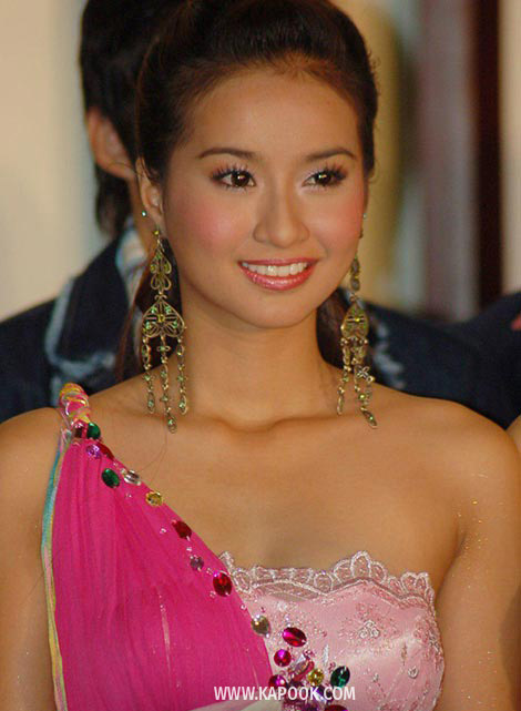 น้ำฝน พัชรินทร์