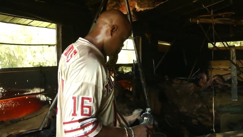 สุนัขช่วยเจ้าของรอดจากไฟไหม้บ้าน