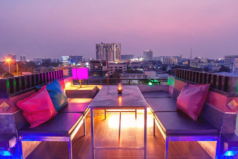 ร้านอาหารบนดาดฟ้า