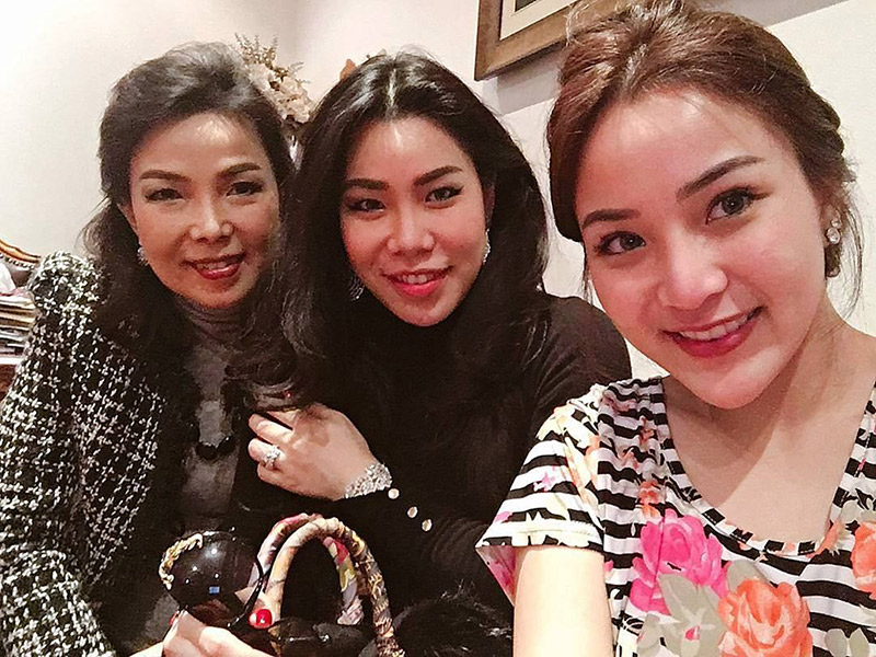 ไฮโซบี พิมพ์นรี