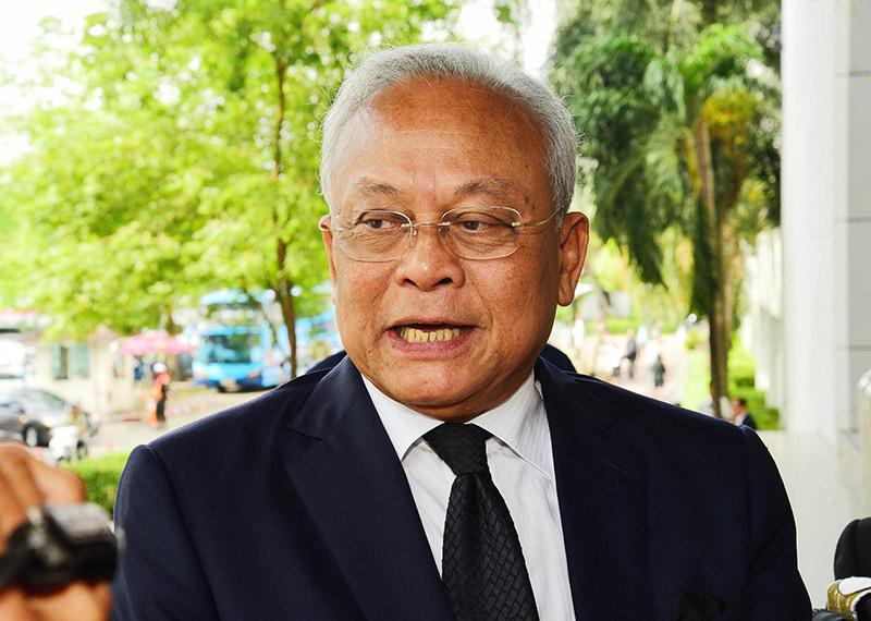 สุเทพ เทือกสุบรรณ