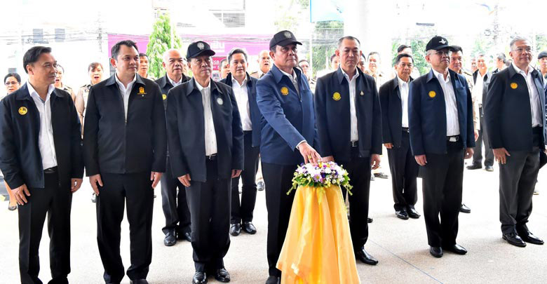 เลขทะเบียนรถนายกฯ