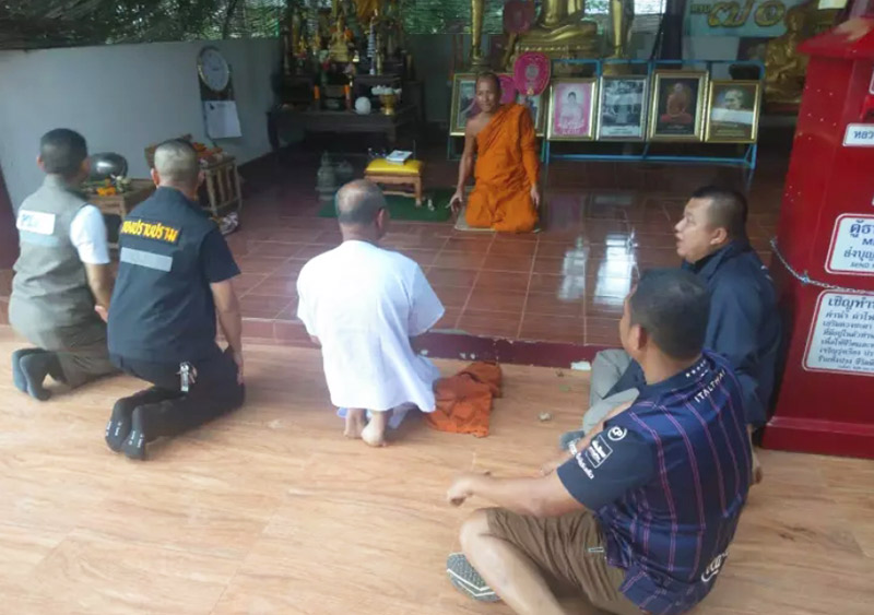 พระข่มขืนเด็ก