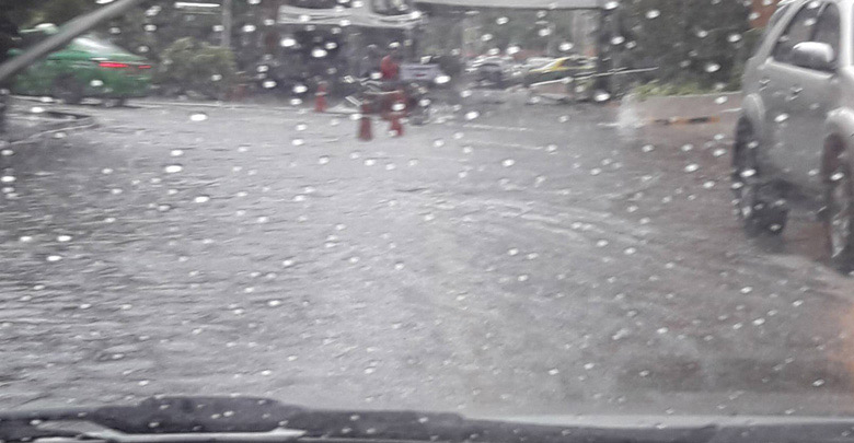 ลูกเห็บตกกรุงเทพ