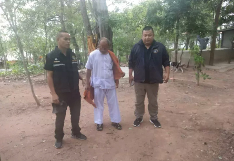 พระข่มขืนเด็ก