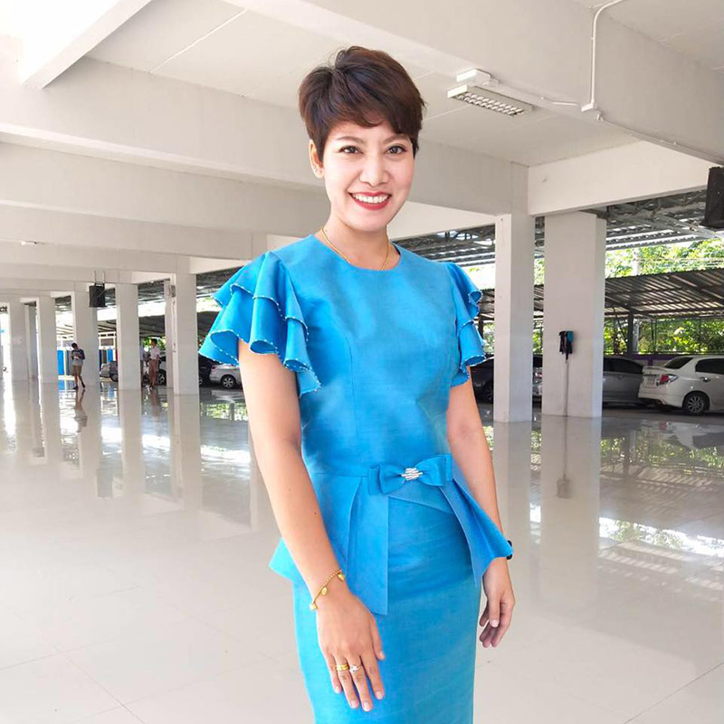 ครูขวัญ โรงเรียนผดุงนารี