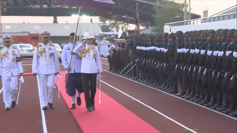 สมเด็จพระนางเจ้าฯ พระบรมราชินี