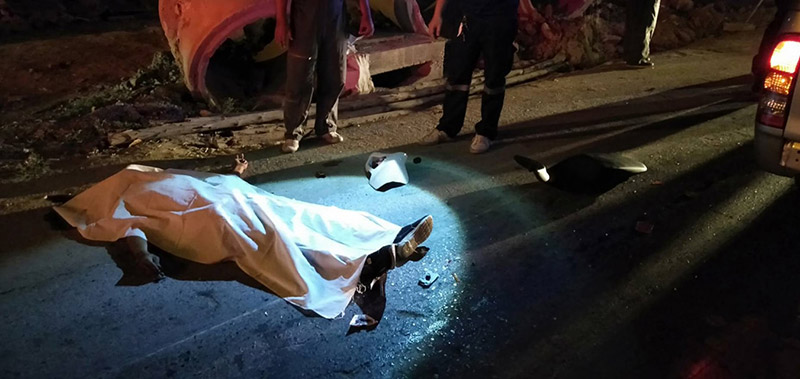 บิ๊กไบค์ชนสิบล้อ