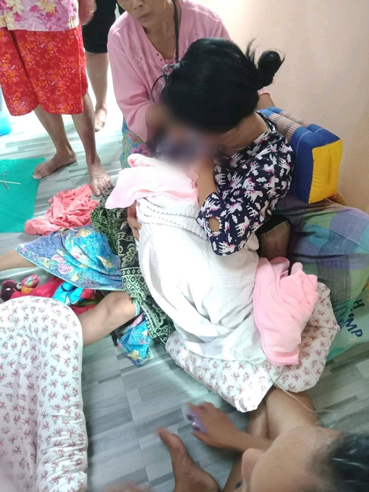 คลอดลูกกลางบ้าน