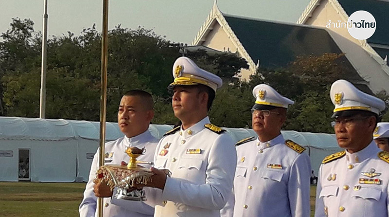 อัญเชิญพระบรมสารีริกธาตุ สวดมนต์ข้ามปี