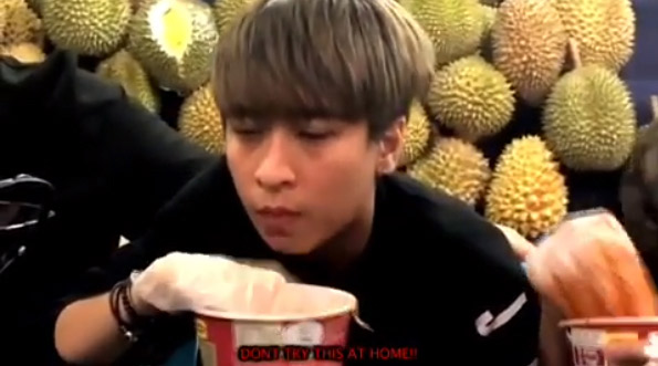 โชว์กินบะหมี่เผ็ดใส่ทุเรียน