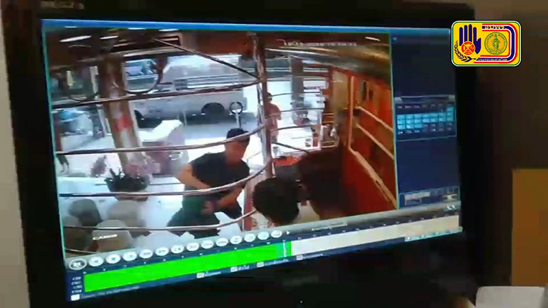 โจรปล้นร้านทอง