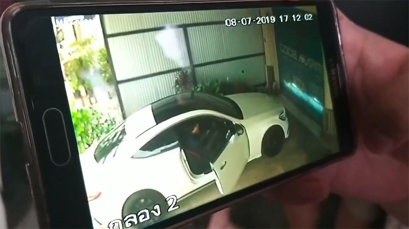 รถทับคน