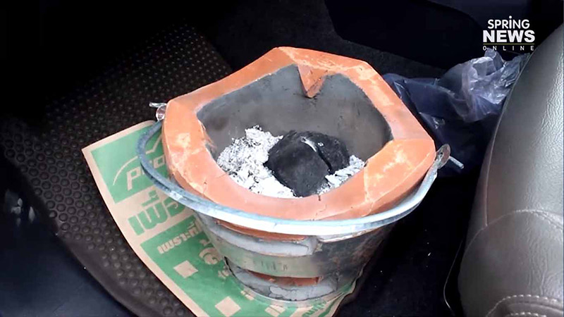 นักศึกษารมควันฆ่าตัวตายในรถ