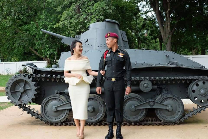 ทหารร่มไม่กาง