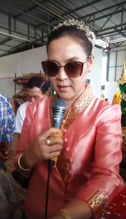 ศิริพร อำไพพงษ์