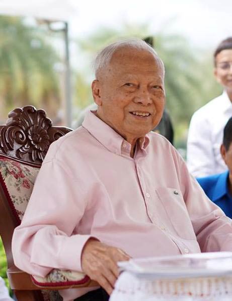 เปรม ติณสูลานนท์