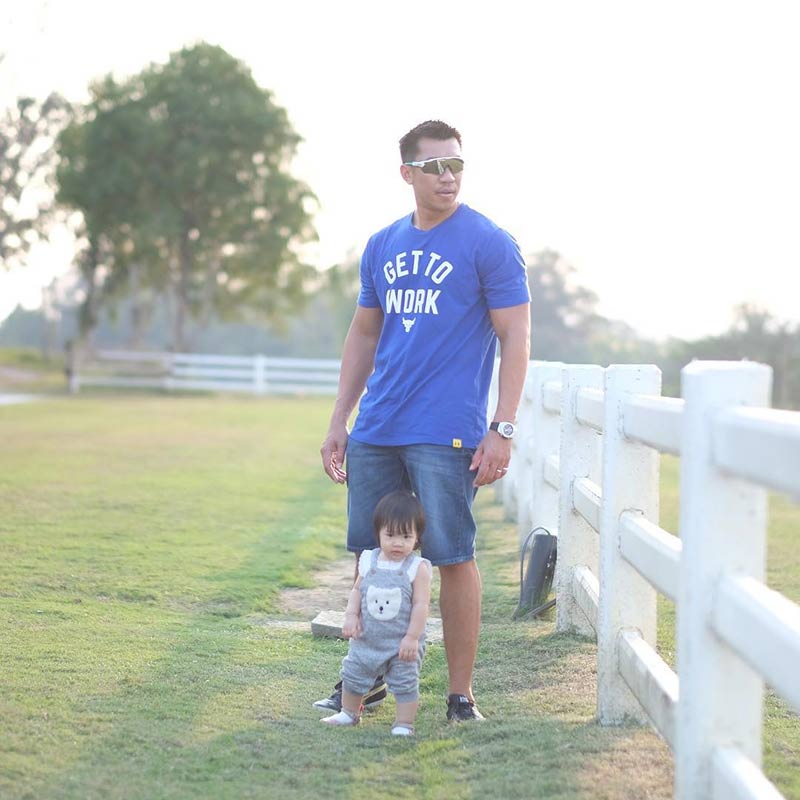 ภราดร ศรีชาพันธ์