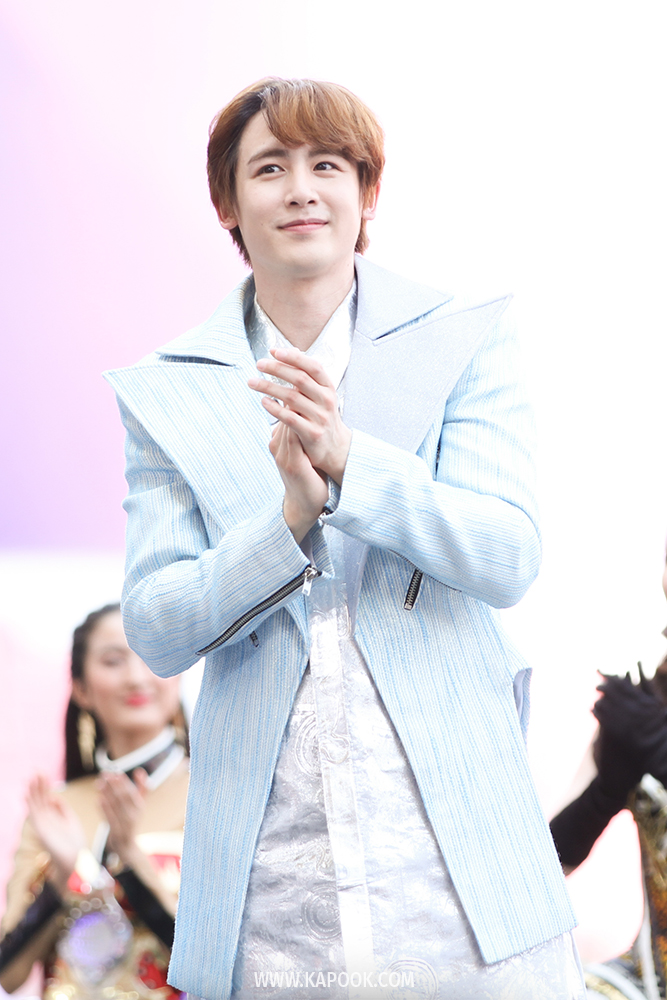 นิชคุณ 2PM