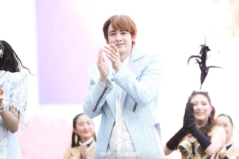 นิชคุณ 2PM