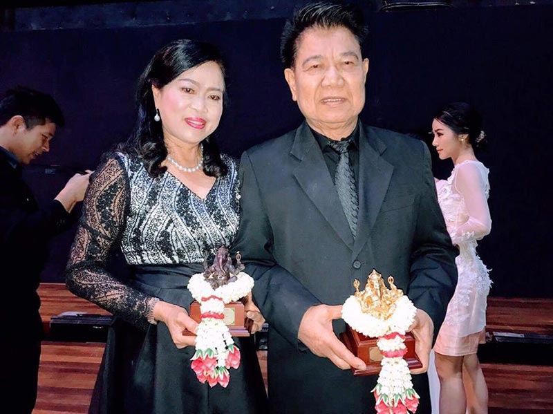 ชลธี ธารทอง