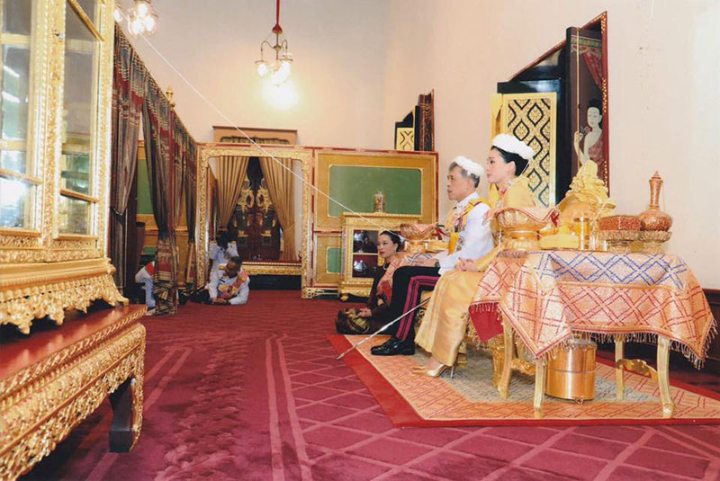 สมเด็จพระเจ้าอยู่หัว