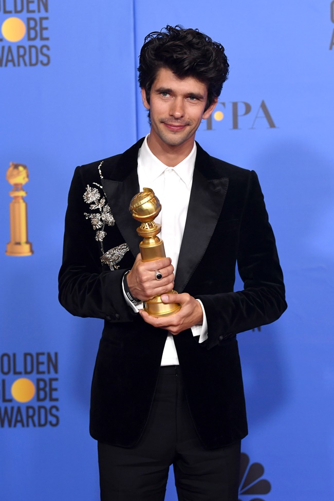 แฟชั่นพรมแดงลูกโลกทองคำ