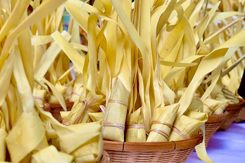 ตักบาตรข้าวต้มลูกโยน 2563